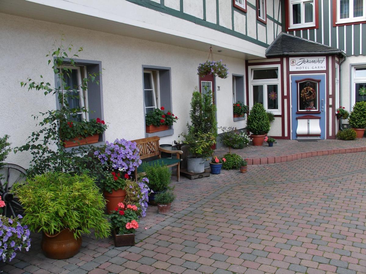 Johannishof 3*